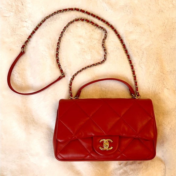 Chanel Small Easy Carry Flap Bag - Picture 4 of 12